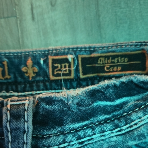 Rock Revival Light Blue Cropped Jeans - Picture 3 of 4